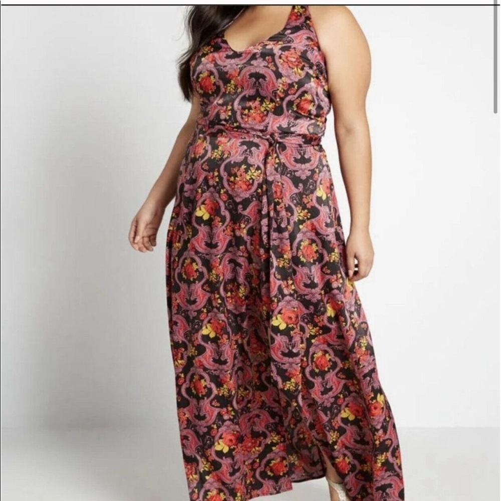 NWT We’ll Meet Again Halter Dress